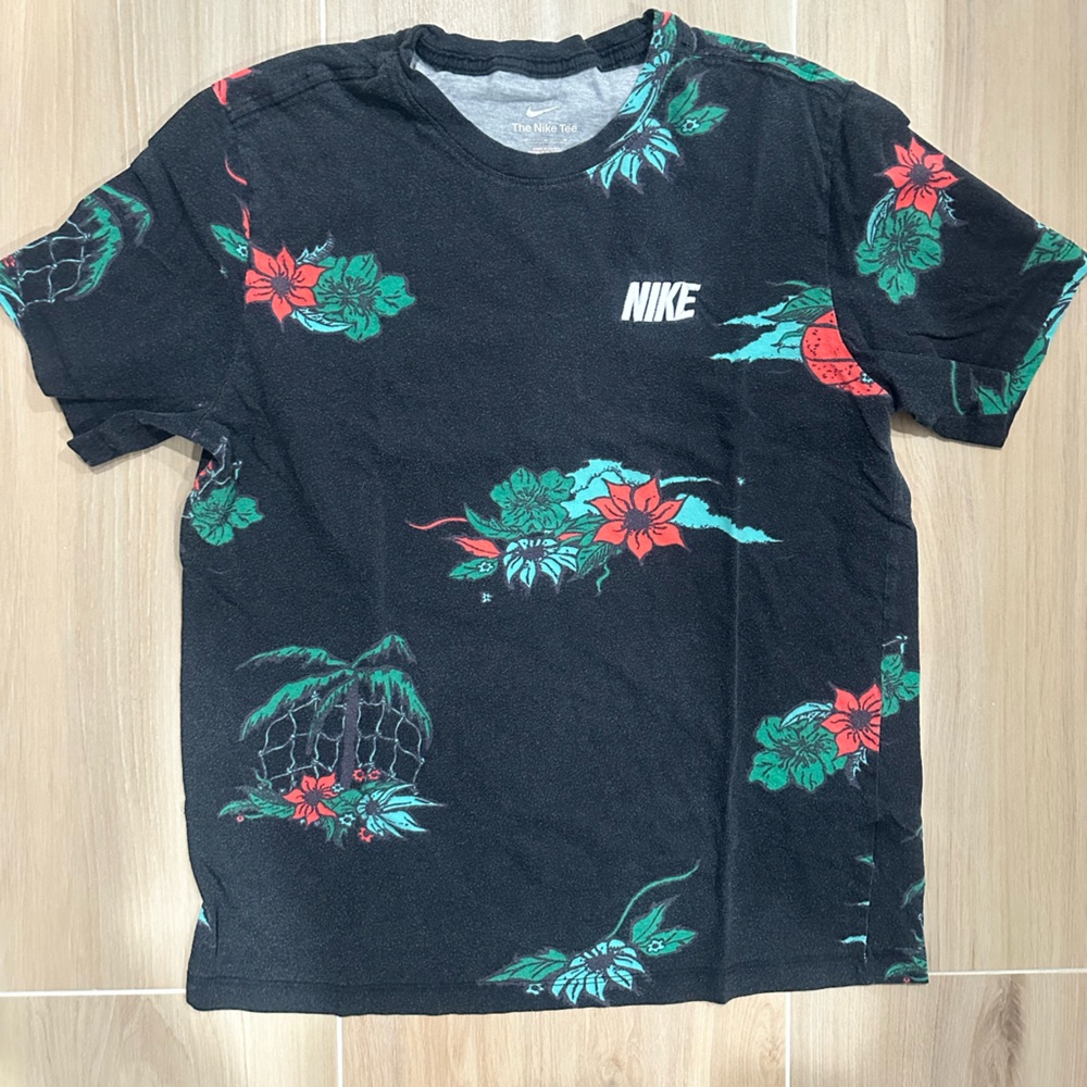 Nike Black Floral Graphic T-Shirt